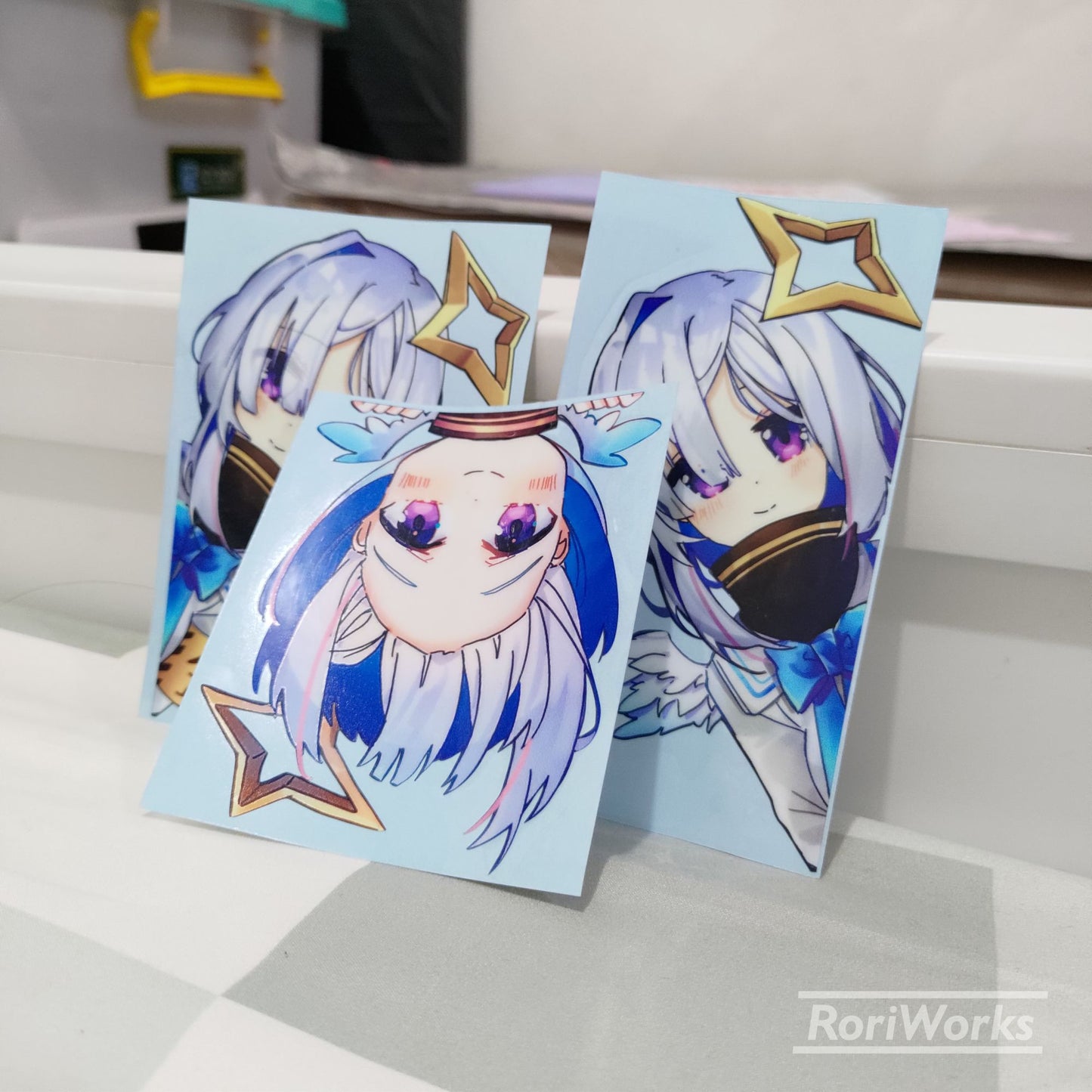 Stiker Intip - Kanata Amane