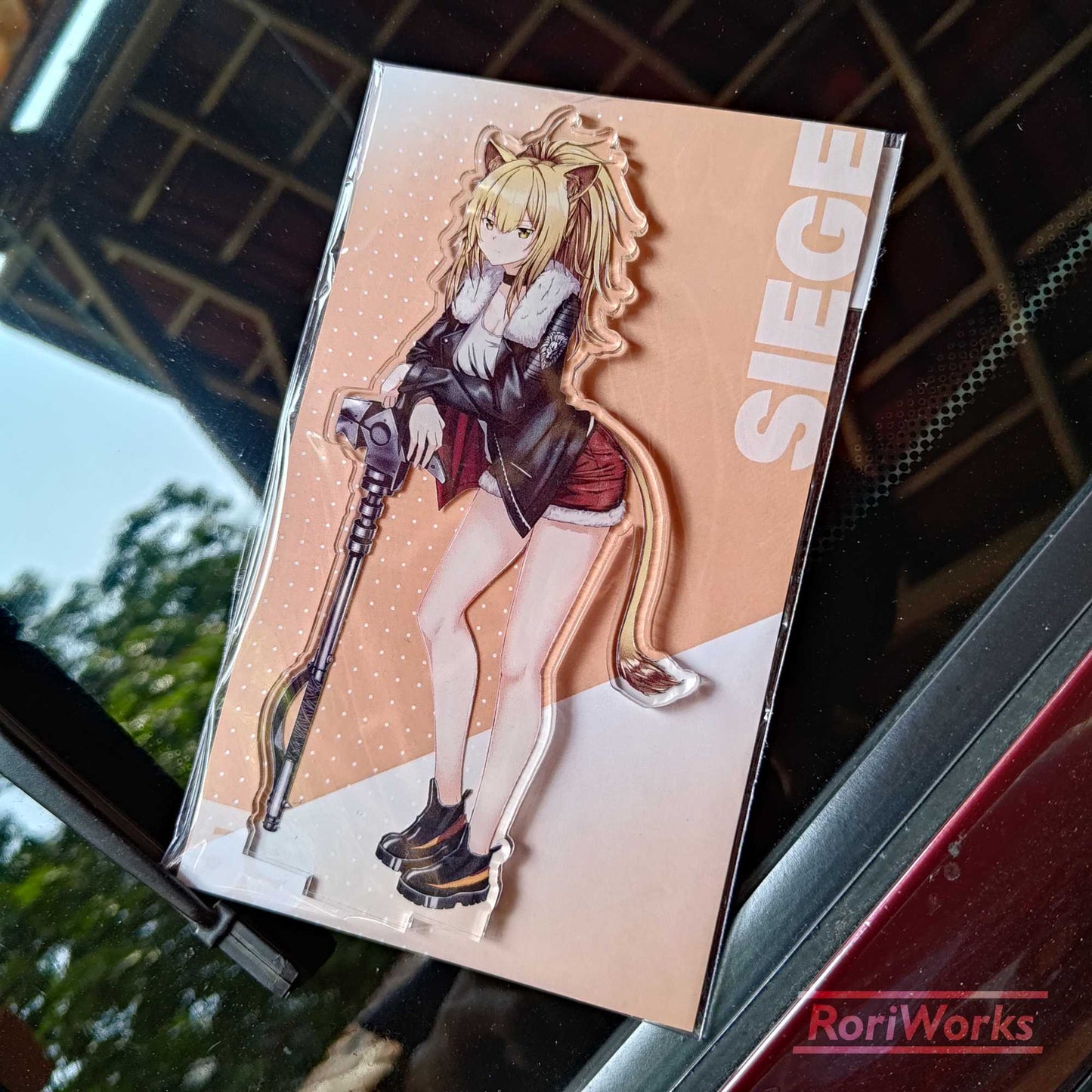 Standee - Siege