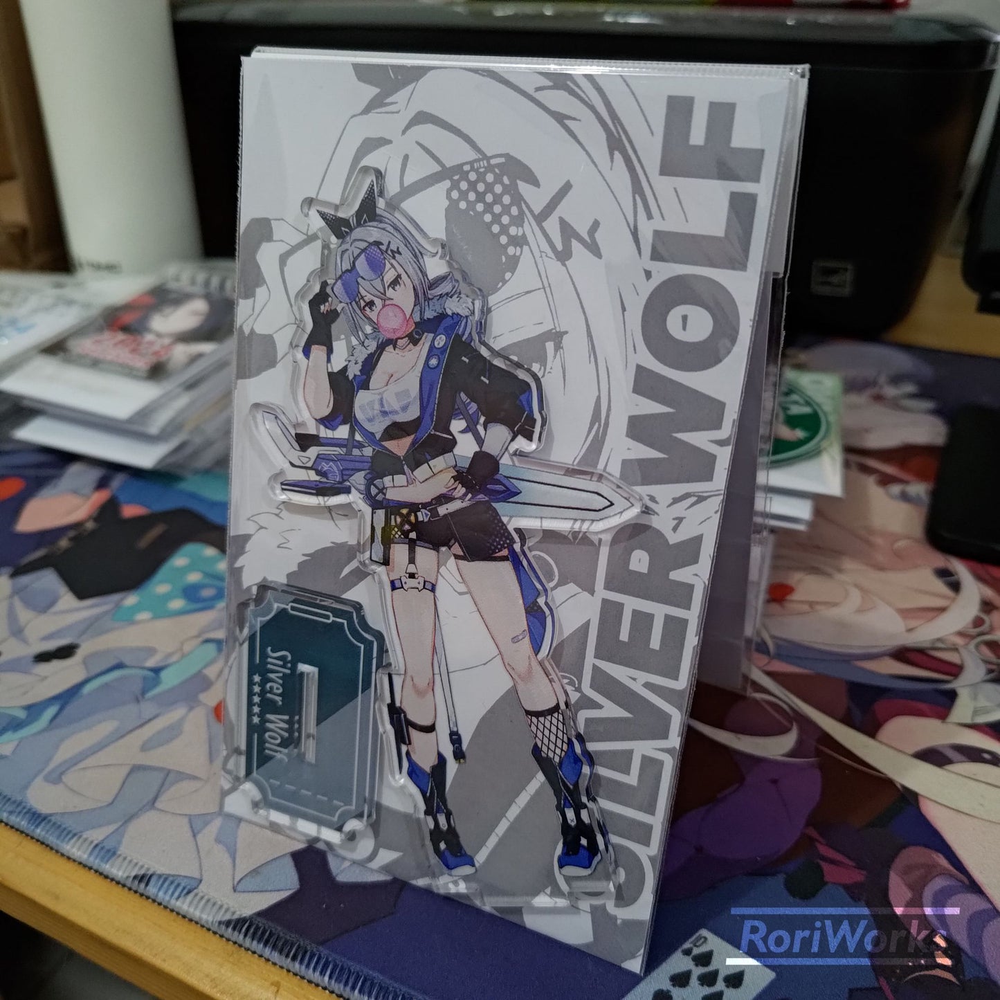 Standee - Silver Wolf