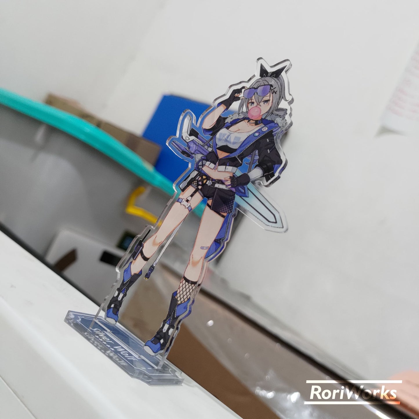 Standee - Silver Wolf